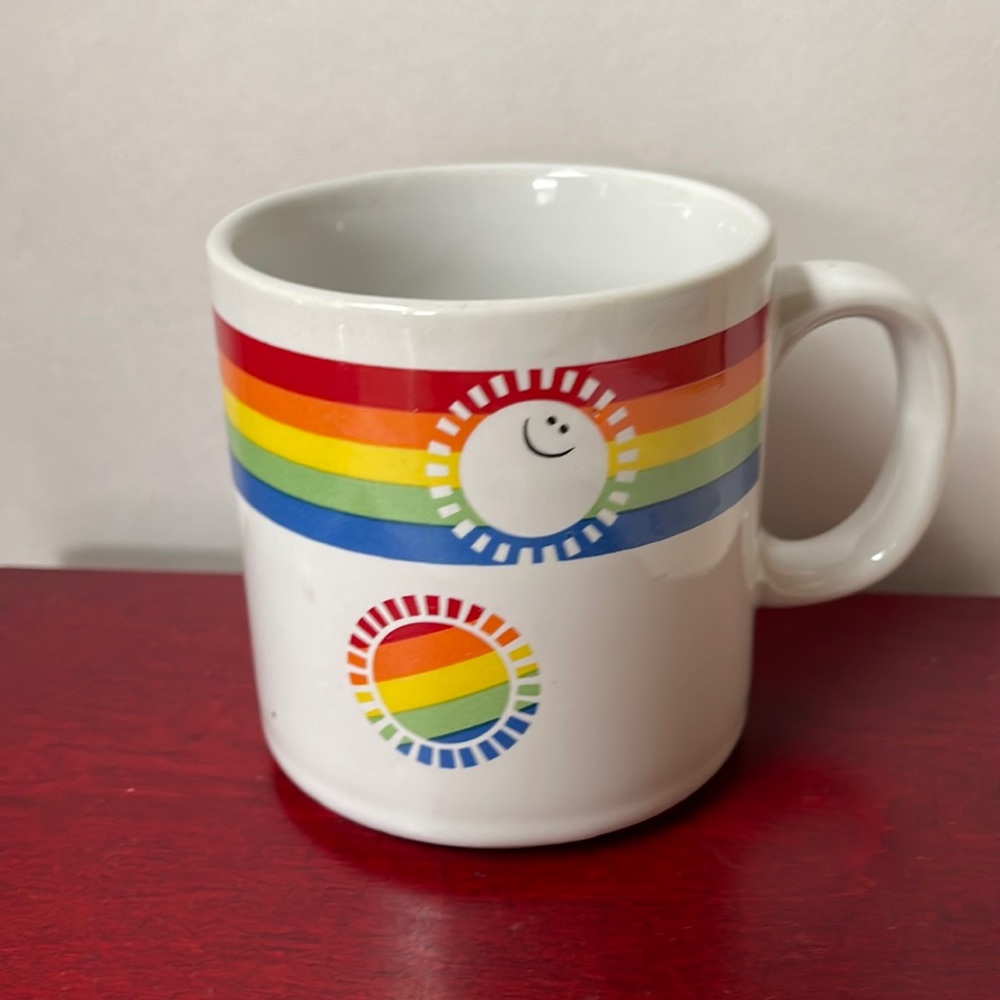 Vintage RUSS Rainbow sunshine mug